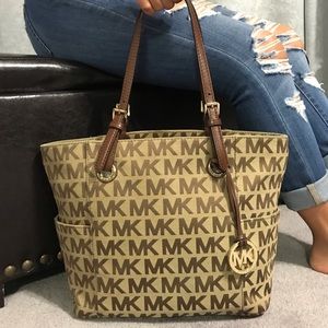 AUTHENTIC Michael Kors Tote